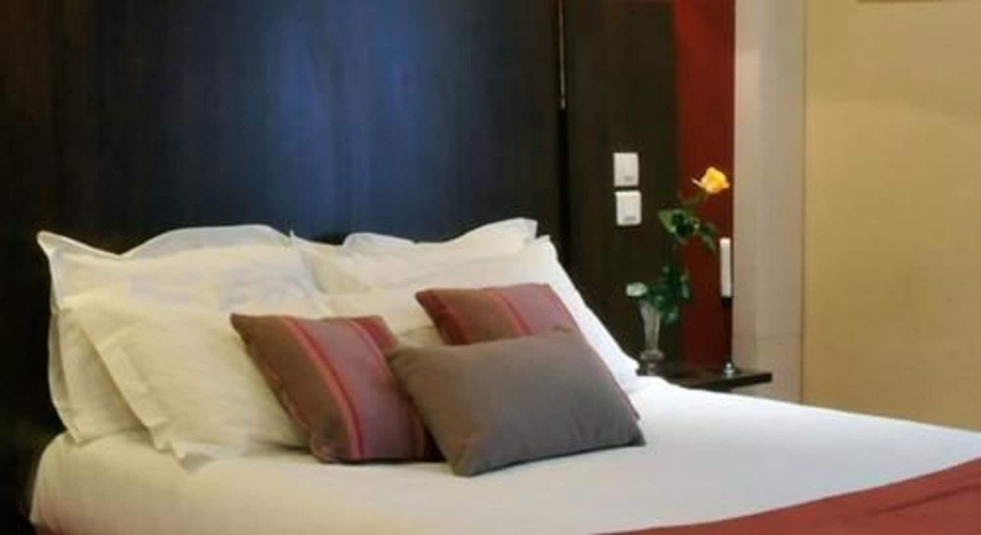 Hotel Kabanel By Happyculture Paris Exterior foto